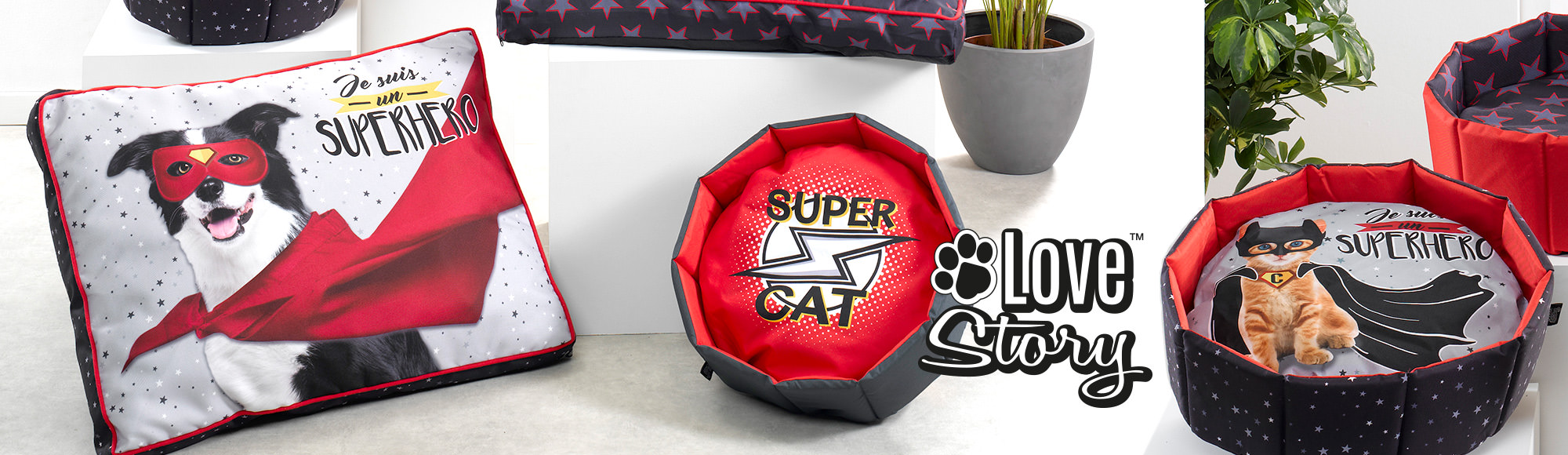 U10 - Marque Love story - Animalerie - Thème Super héro - Tapis, coussins, jouets, gamelles